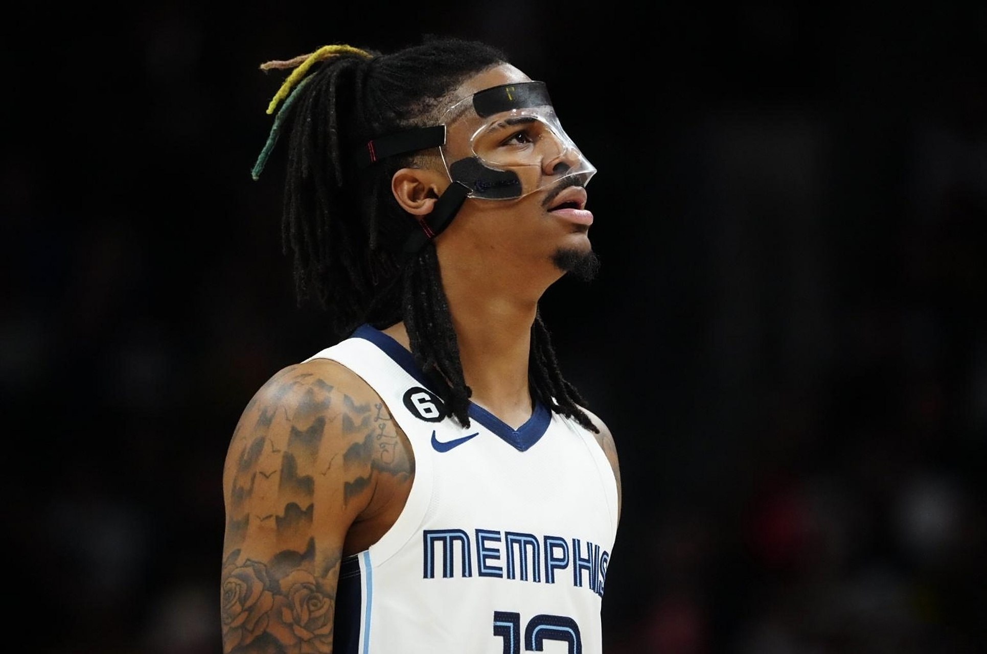 九游网页版包含训练课后世预赛传出新动向；孟菲斯灰熊复出首秀；高层表态：态度坚定；轮换策略被讨论的词条